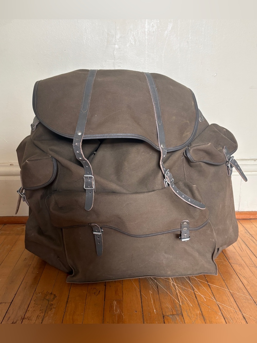 Vintage European Military Style Large Green Canvas Travel Rucksack Backpack